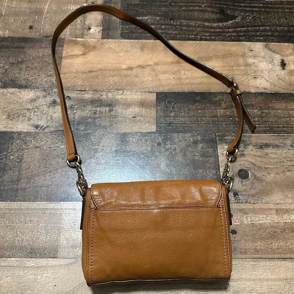 Michael Kors Padlock Crossbody - Picture 2 of 11